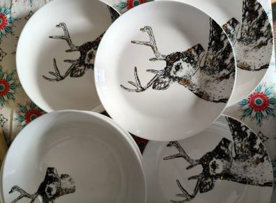 4 x Bowls, 4 x Plates