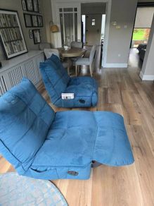 Recliner chairs