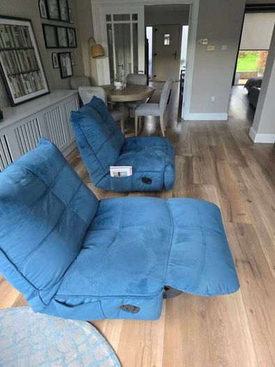 Recliner chairs