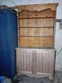 pine dresser