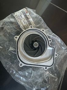 Water pump W218 W212 W204 sprinter 2,2 cdi