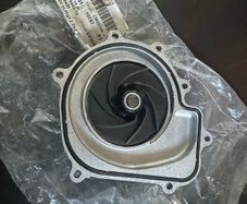 Water pump W218 W212 W204 sprinter 2,2 cdi