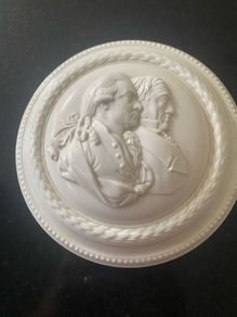 Reduced limited edition Villeroy and Boch Montclair Blanc collection piece