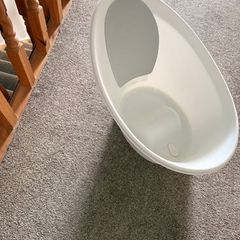 Shnuggle Baby bath