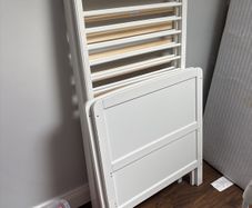 baby cot