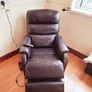 Electric recliner chair Image 3