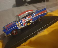 Budweiser Dinky 1957 Die.cast Model chevrolet belair 1.43 scale