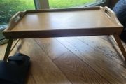 Tray with foldable legs