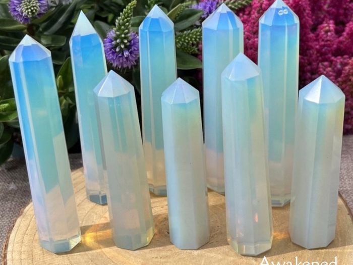 Variety of Crystal/Gemstone Towers, Rose Quartz, Clear Quartz, Howlite, Tigers Eye and more