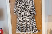 F&amp;F White / Black  Dress.  S.14. New  - No Tag.