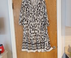 F&F White / Black  Dress.  S.14. New  - No Tag.