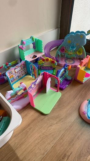 Gabbys Interactive Dolls House with Accessories