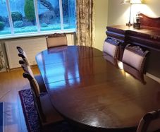 dining room table with 6 chairs