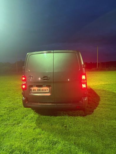 Toyota proace