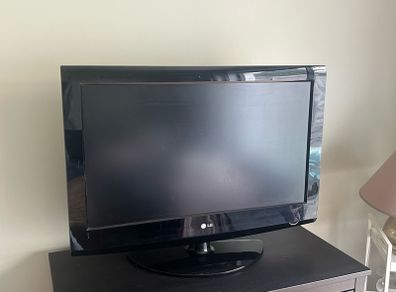 LG TV 70 inch