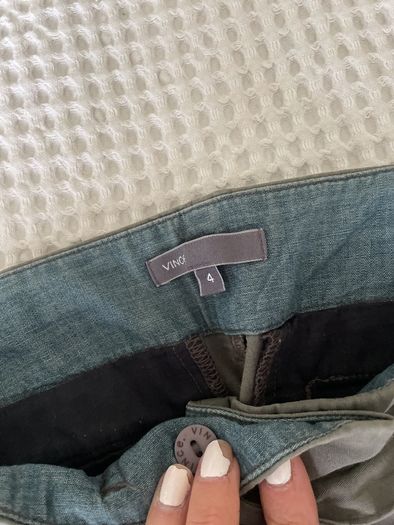 Vince - size 8/10 khakis 3/4 length trousers
