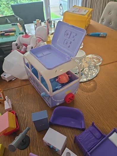 Peppa Pig Dolls house and bundle