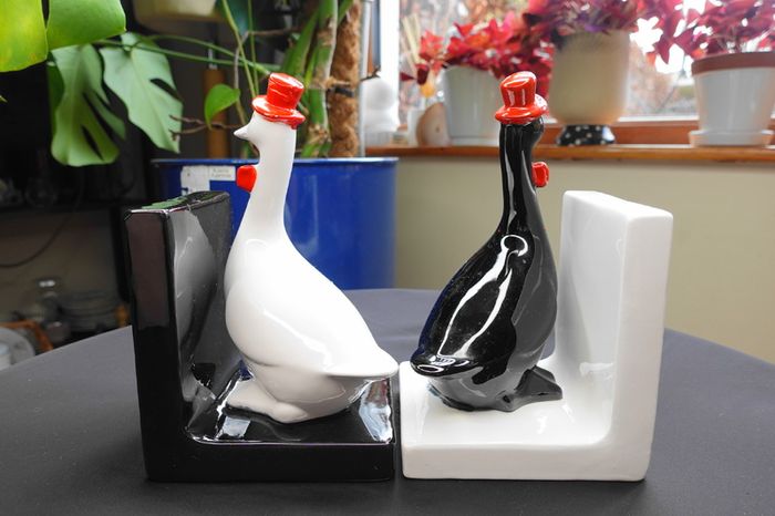 Vintage MCM Ceramic Goose Bookends