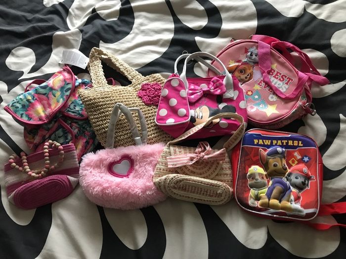 Girls handbags including Paw Patrol and Minnie Mouse