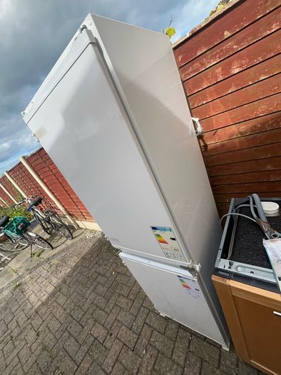 integrated Fridge/Freezer