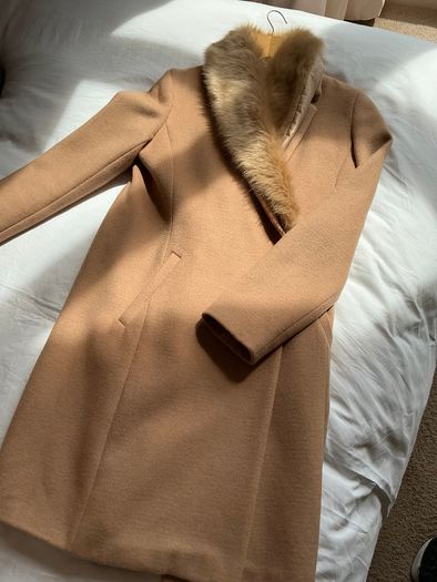 Stunning Monsoon London camel tan wool coat with faux fur collar Size 12