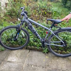 Teenage Boys carrera bike