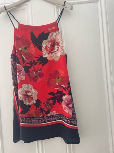 Ladies Tops size 6/8