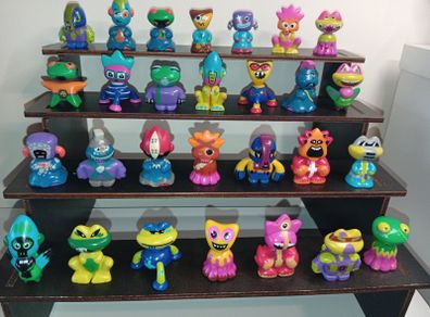 Fings Figures approx 4 cms produced by Topps Rare Figures Set From 2010 Discontinued 1 Year Later 28 Figures #5