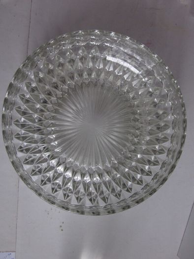 Two Vintage Indiana Glass Diamond Point  Bowls