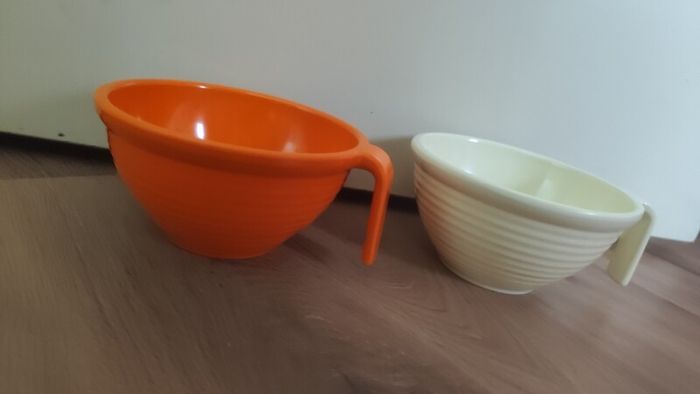 Retro 1970s style Beehive Bowls Kitchenalia