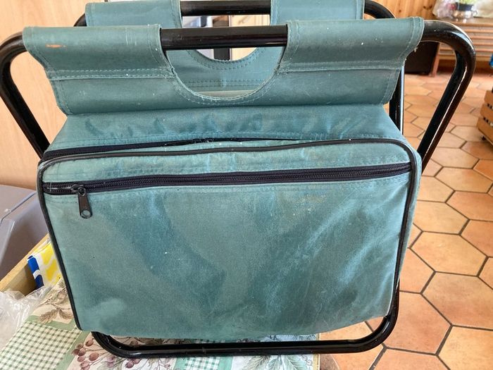 Folding Stool with Bag . Ideal for Fishing or Art painting.