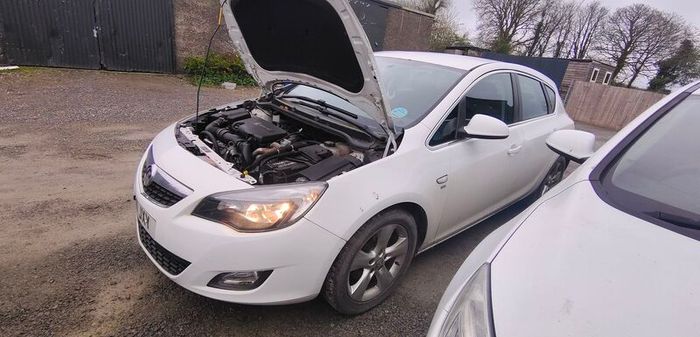 vauxhall opel astra 1.7 cdti 2012