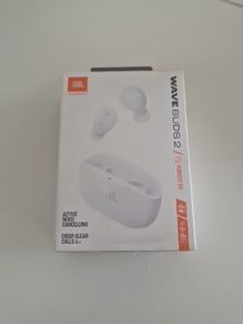 JBL earbuds wave buds 2