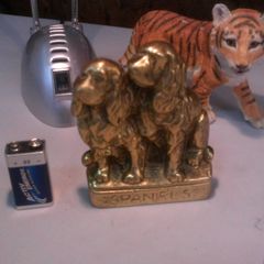 Spaniels brass