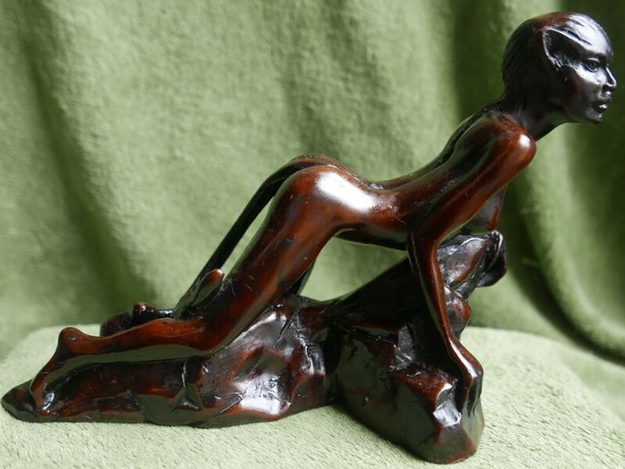 Statue
