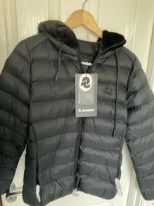 Invicta hooded puffer jacket in solid black Size Large. Rrp 150