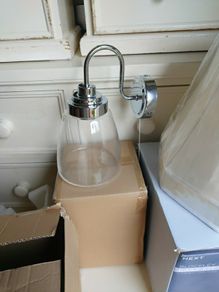 Bathroom light fitting