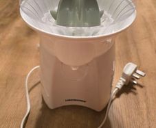 Electric Orange Juicer