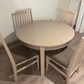 Extendable Dining table and Chair set Image 3