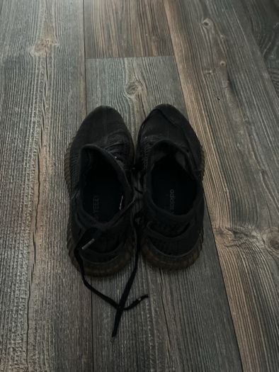Yeezy 350, black, size 6.5