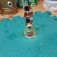 Bell souvenir of London