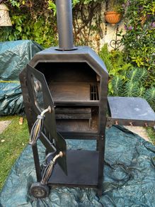 BBQ/Pizza oven for sale