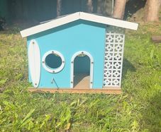 Bird feeder
