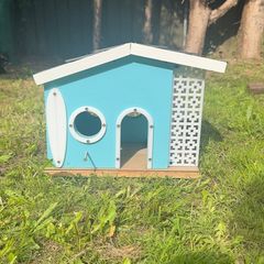 Bird feeder