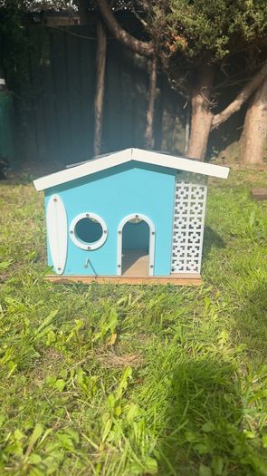 Bird feeder