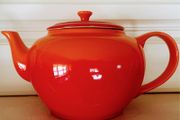 Le  Creuset tea pot