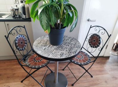 bistro set