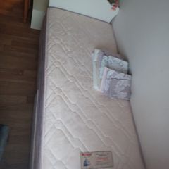 Single bed with headboard and double drawer divan.3 sets of bed clothes and mattress protector, barely used.