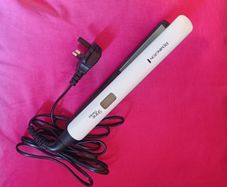 Remington hair straightener
