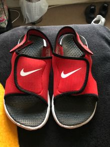 Boys nike sandals size 4.5 reduced